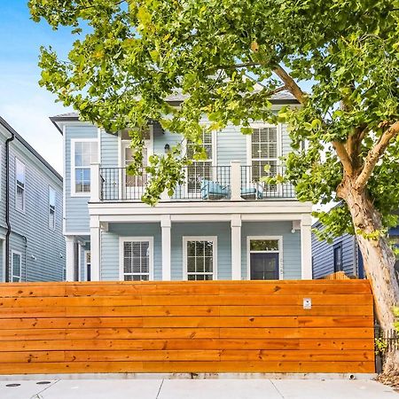 Hosteeva Chic Urban Retreat W Pool Steps To St Charles Ave And Near Bourbon St Apartment New Orleans Bagian luar foto