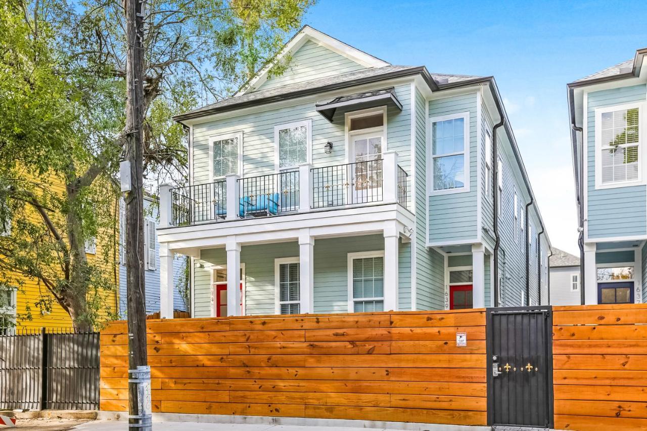 Hosteeva Chic Urban Retreat W Pool Steps To St Charles Ave And Near Bourbon St Apartment New Orleans Bagian luar foto