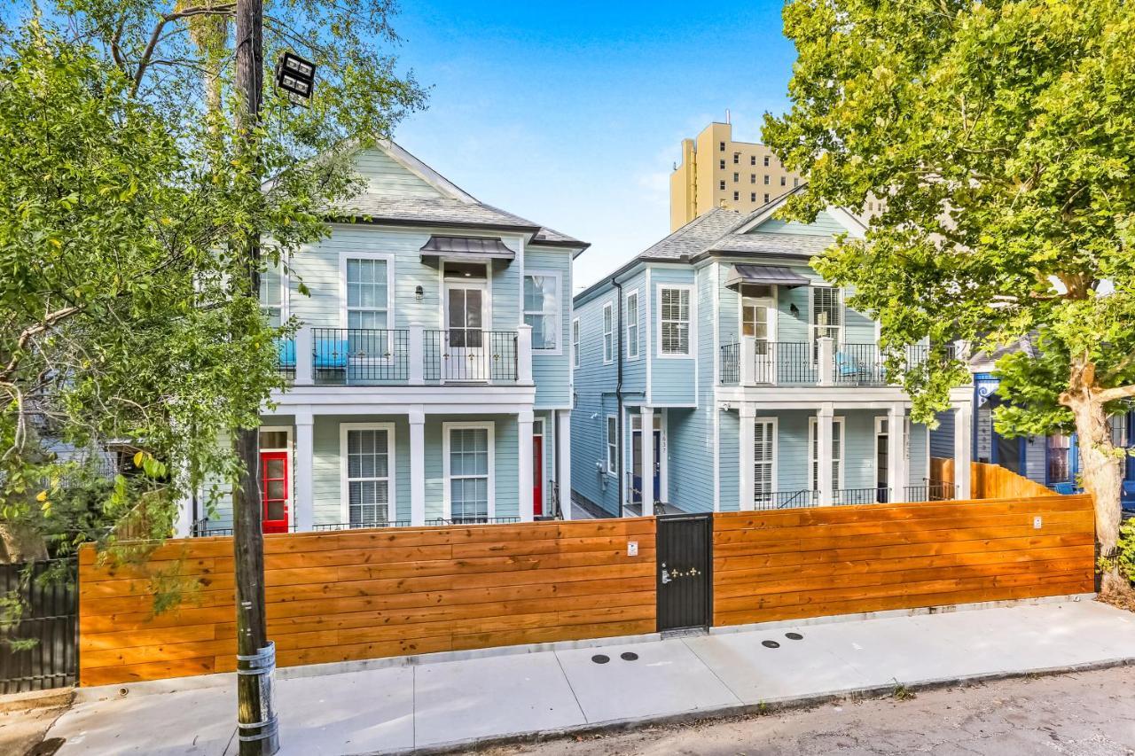 Hosteeva Chic Urban Retreat W Pool Steps To St Charles Ave And Near Bourbon St Apartment New Orleans Bagian luar foto