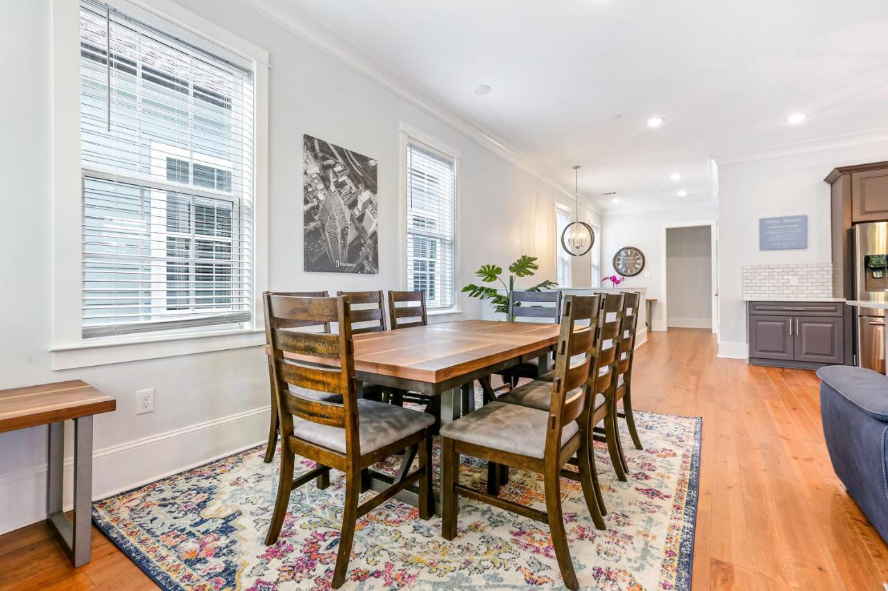 Hosteeva Chic Urban Retreat W Pool Steps To St Charles Ave And Near Bourbon St Apartment New Orleans Bagian luar foto