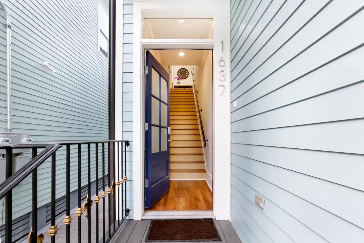 Hosteeva Chic Urban Retreat W Pool Steps To St Charles Ave And Near Bourbon St Apartment New Orleans Bagian luar foto